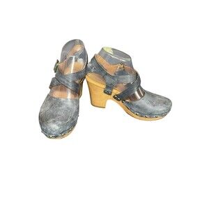 Korks Wendy Cross Strap Studded Platform Heeled Clogs Tan Denim Blue Size 7M